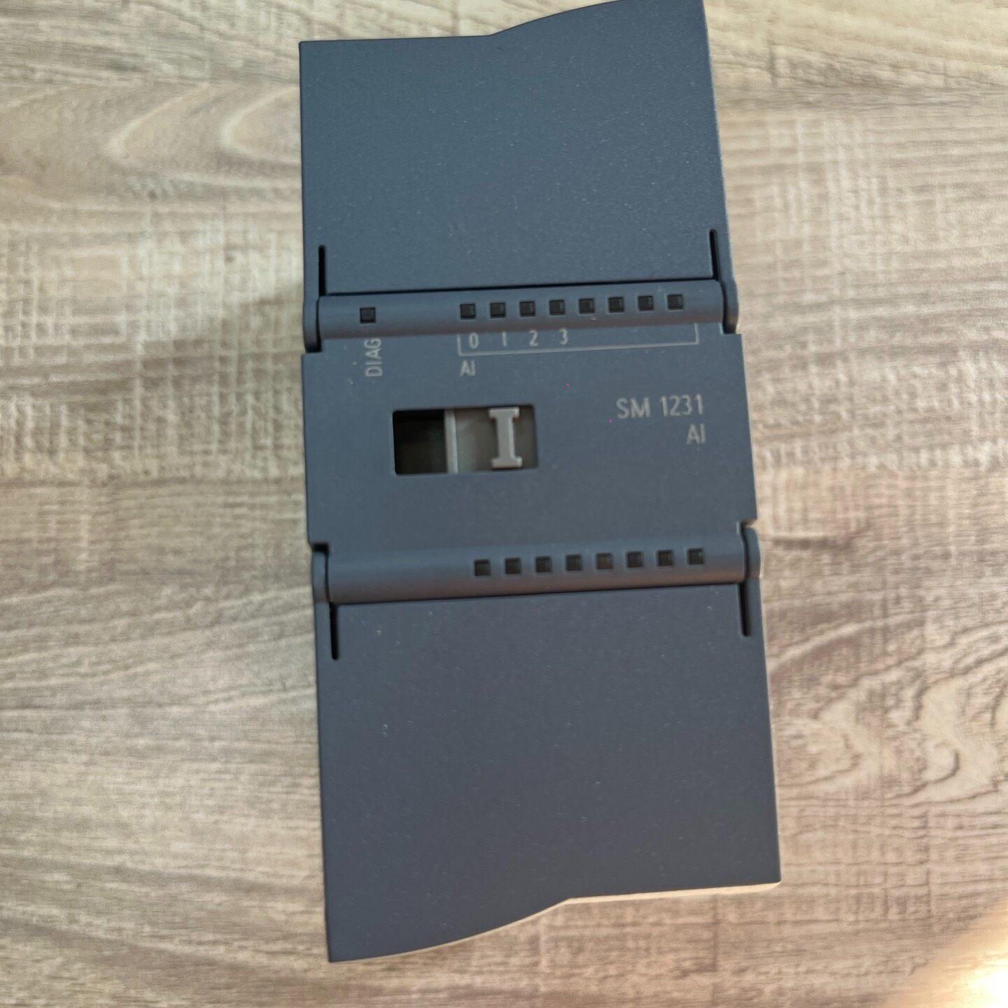 议价6ES7 231-4HD32-0XB0 PLC模块 SM1231模拟量输入工控模块维修图片