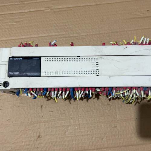 议价FX3U-128MR/ES-A PLC可编程控制器 工控自动化控制模块维修