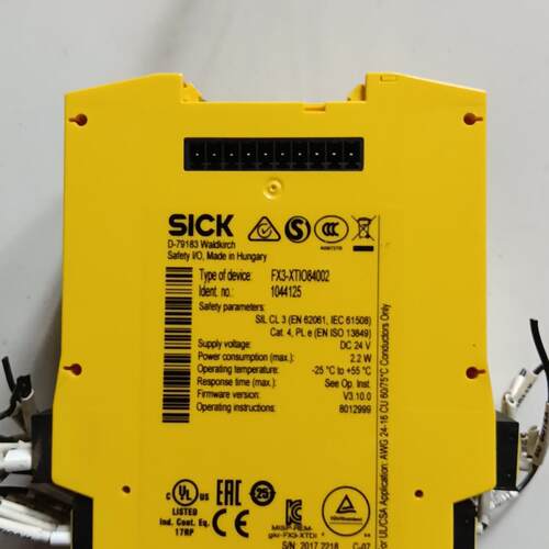 议价FX3-XTIO84002 安全继电器 工控自动化控制模块维修