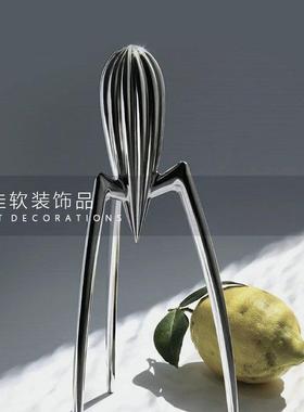 现代简约银色章鱼外星人榨汁器摆件样板房茶几餐厅厨房客厅软装饰