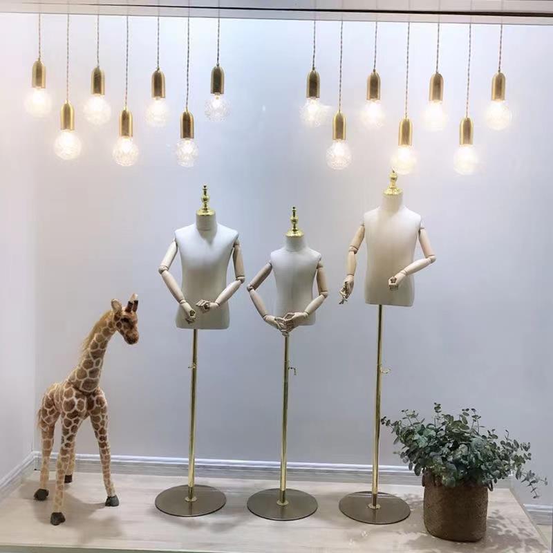 橱窗楼梯小吊灯服装店收银台女装店铺装饰灯网红创意个性灯泡吊灯