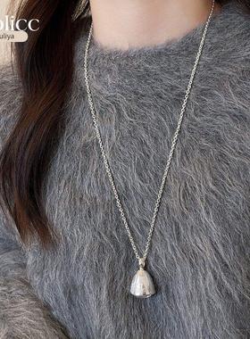 银色松果长吊坠毛衣项炼女大气高档高级感轻奢秋冬配饰2025年新款