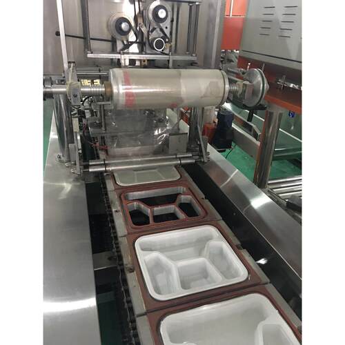 供应全自动餐盒封口机 高铁盒饭保鲜封口机 PP塑料盒封口机
