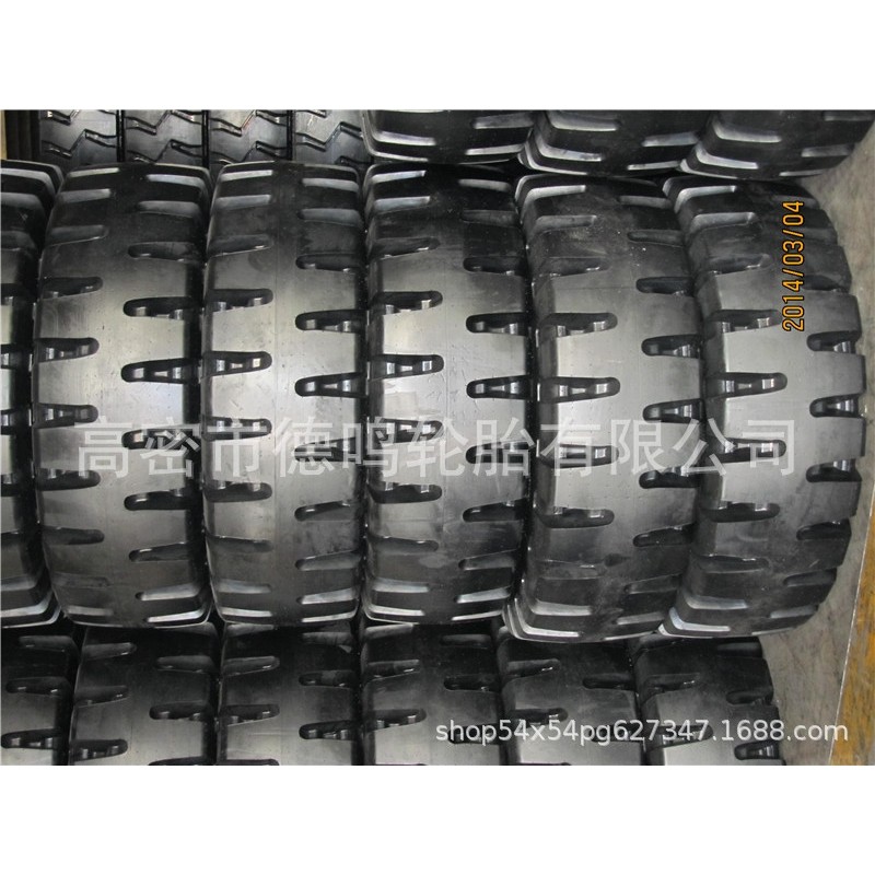 供应异型自卸车轮胎 33.25-35 工程装载机轮胎,汽车零部件/养护/美容/维保,工程机械轮胎,淘宝优惠券,粉丝福利购,淘宝优惠卷