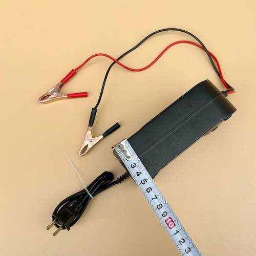 12V/7-80A电池充电器汽车摩托车三轮车电池充电器12V通用充电器