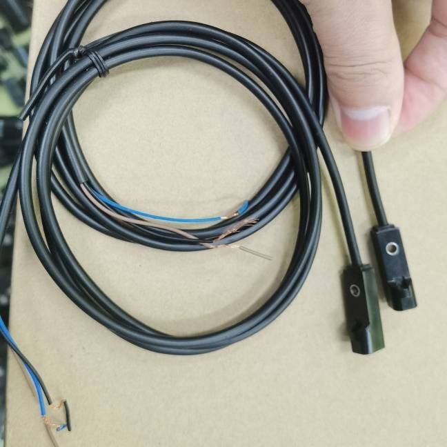 议价2     接近开关传感器EMX2.5-T8 EMX4-