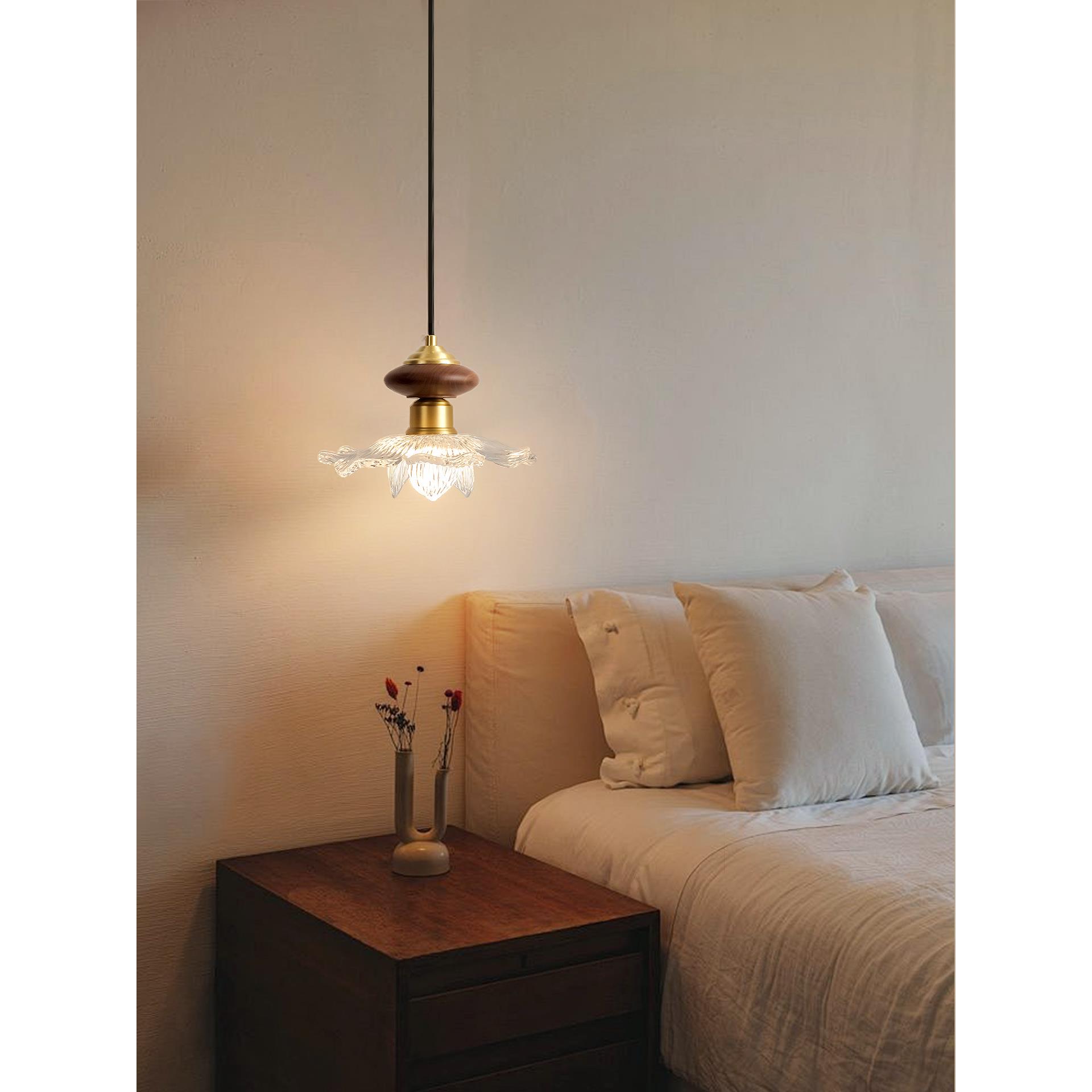 中古风卧室床头吊灯法式复古吧台餐厅灯胡桃木玄关过道花瓣小吊灯