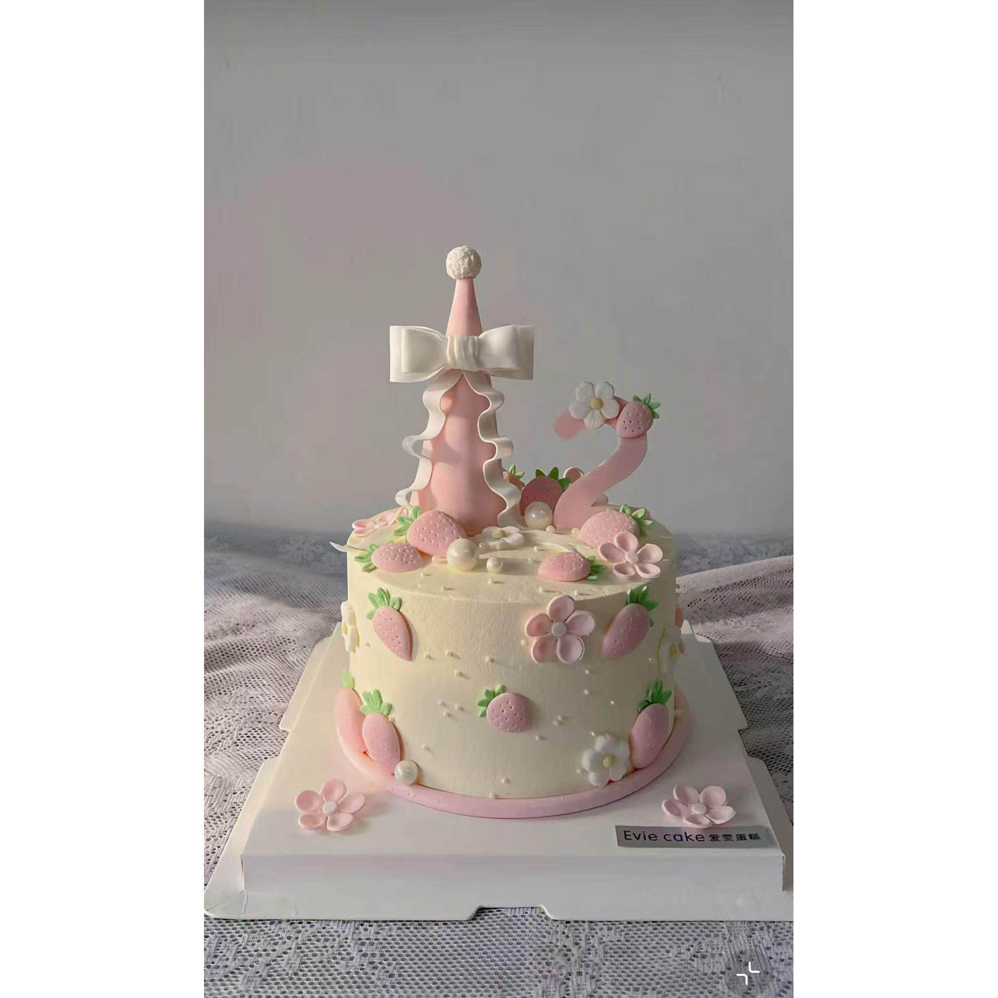 公主草莓小清新翻糖蛋糕装饰女孩网红生日蛋糕摆件烘焙插件