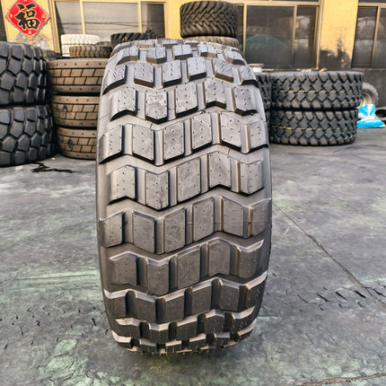 525/65R20.5轮胎 24R20.5 沙漠浮力油罐运输车卡车真空工程轮胎