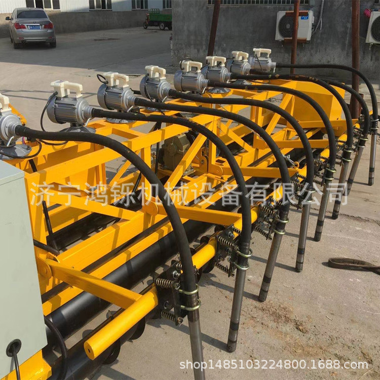 捣实震动摊铺机 一遍过水泥路面摊铺整平机 螺纹滚轴震动摊铺机