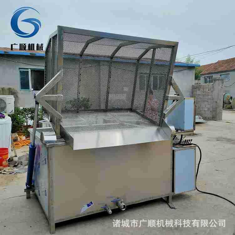肉制品海鲜海参煮锅   火腿肠香肠肉制品煮锅