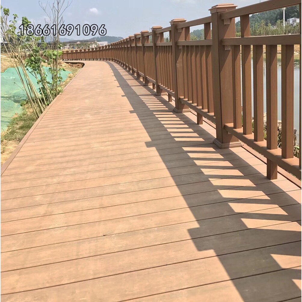 河道木塑栈道护栏 塑木围栏 木栅栏