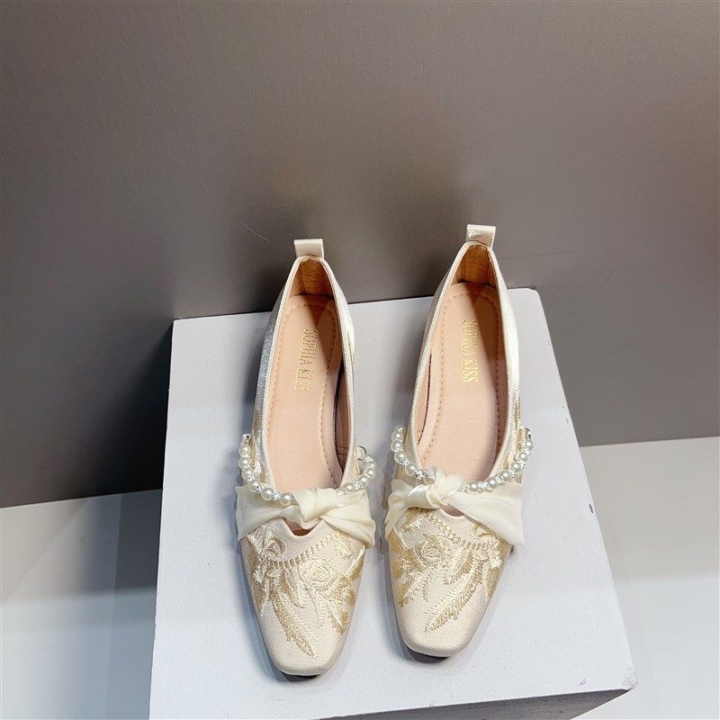 新中式国风低跟女鞋2025年新款百搭浅口复古温柔晚晚珍珠旗袍单鞋,女鞋,浅口单鞋,淘宝优惠券,粉丝福利购,淘宝优惠卷