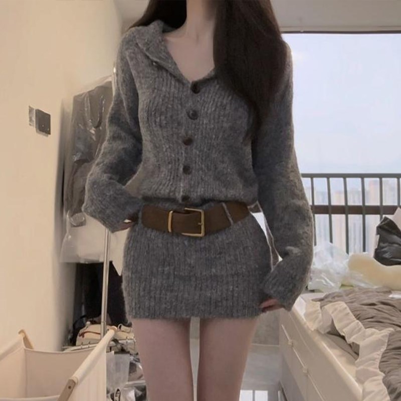 大码胖mm春秋季韩系复古高级感领长袖I连衣裙辣妹修身包臀短裙女