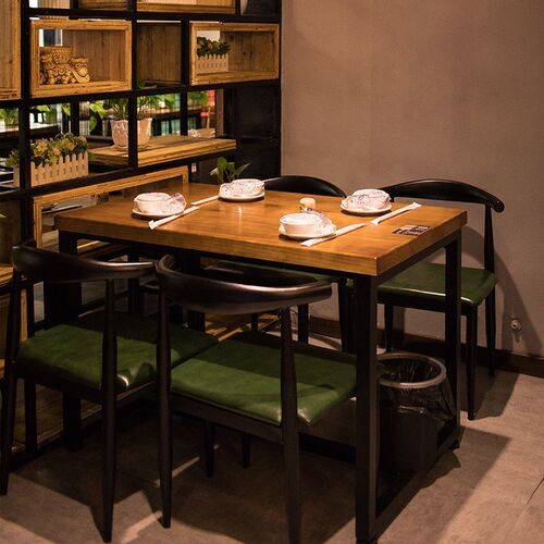 复古实木酒吧烧烤吧音乐餐厅工业风餐桌长方形铁艺咖啡厅桌椅