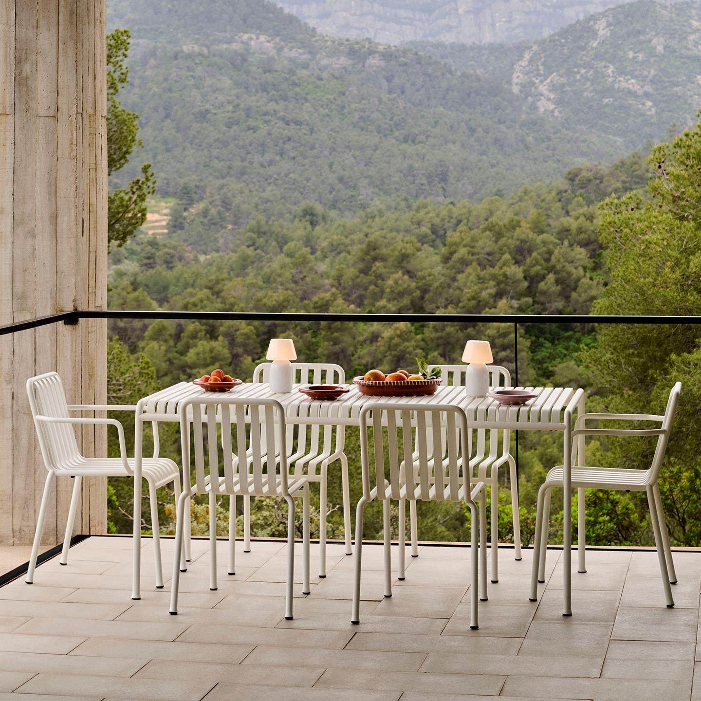 户外桌椅白色现代庭院阳台网红露天室外奶茶店咖啡厅休闲 桌椅组