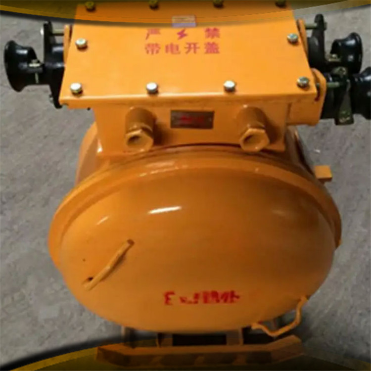 长力QBZ-200真空可逆电磁起动器用于具有爆炸性气体混合物的煤矿