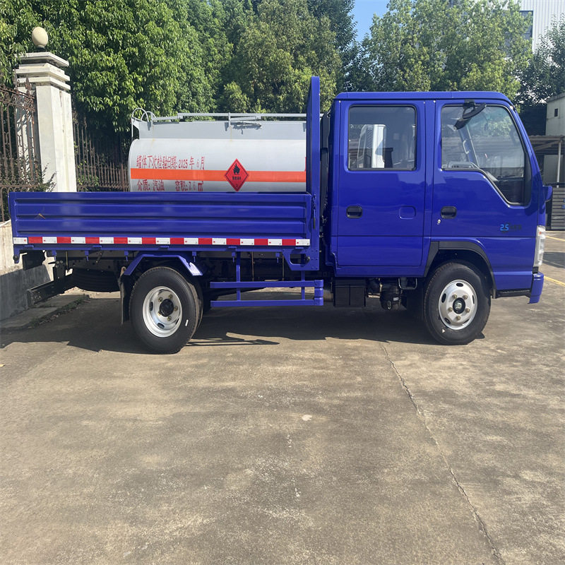 ISUZU双排货车3-5吨栏板车厢式运输车五十铃冷藏冷链保鲜车