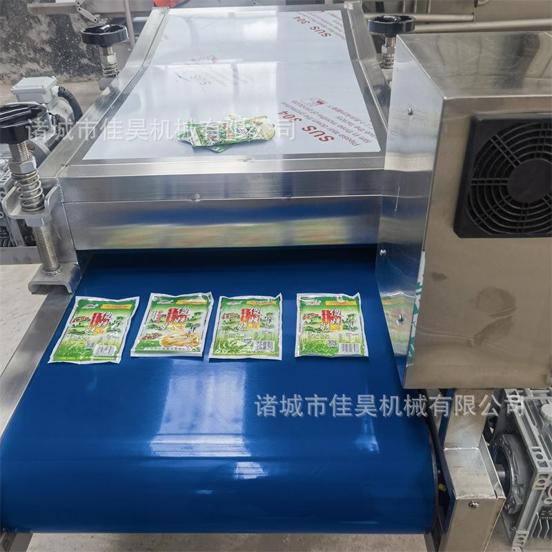 小型软包装袋摊平机全自动塑料外包装整形机软包装整平机