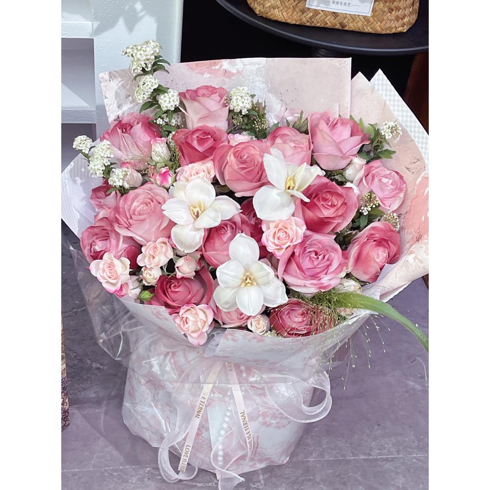 母亲节玫瑰康乃馨混搭花束生日订花店上门济南鲜花店同城速递送