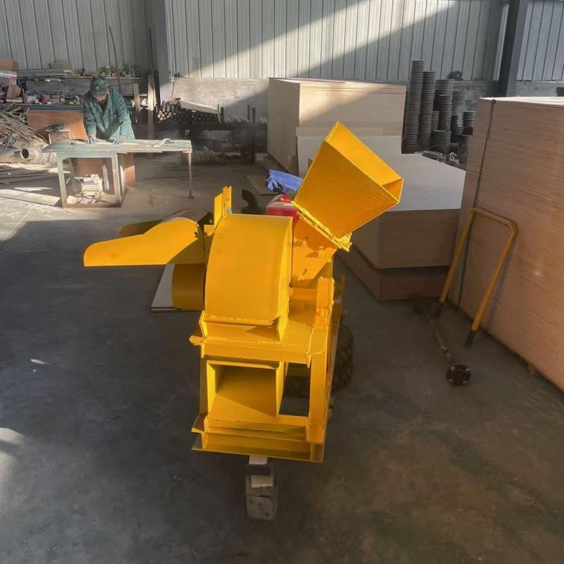 420型木屑粉碎机移动式原木下脚料粉碎机柴油带动木材粉碎机