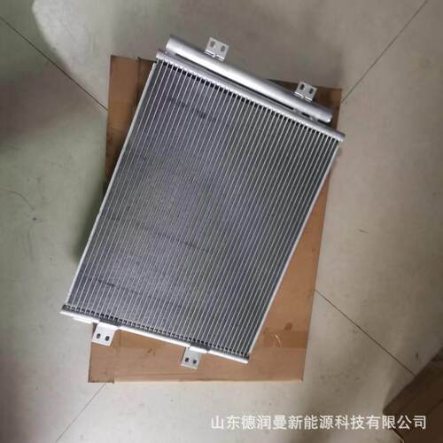 712W06100-0103中冷器豪沃冷却模块豪沃配件