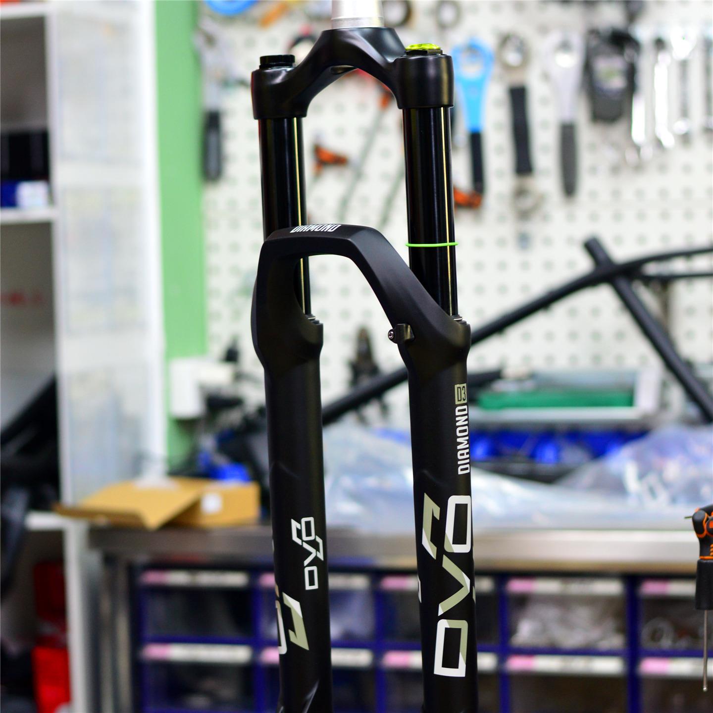 美国DVO DIAMOND D1 D2 D3前叉29寸110x15桶轴椎管软尾避震气叉