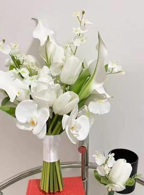 领证new韩系手捧花白色玫瑰花束订婚结婚彷真花520闺蜜di礼物球形