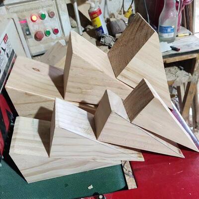 大型三角形木楔建筑工地软木船木榫桥铁路枕木斜木块木尖定制