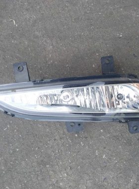 跃进超越C500   前左防雾灯24V  119078