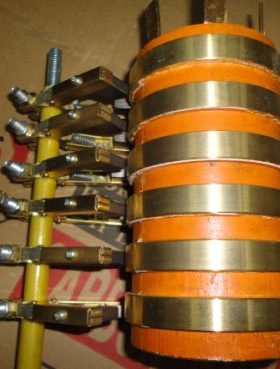 20A-6路集电环碳刷架总成30X80X140MM