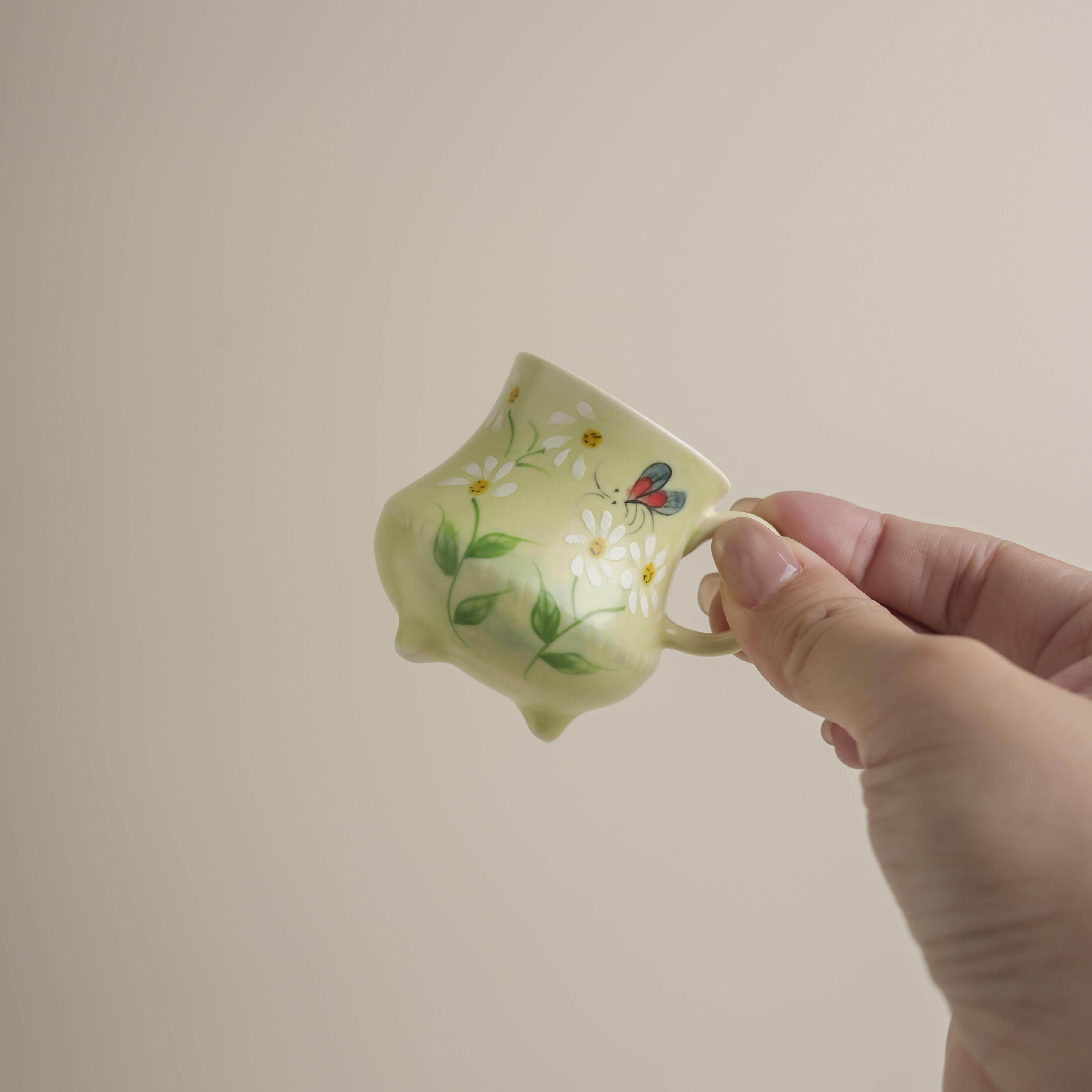 纯手绘蝶舞花间主人杯仿古品茗杯精致女生茶杯带把个人专用陶瓷,餐饮具,茶杯,淘宝优惠券,粉丝福利购,淘宝优惠卷