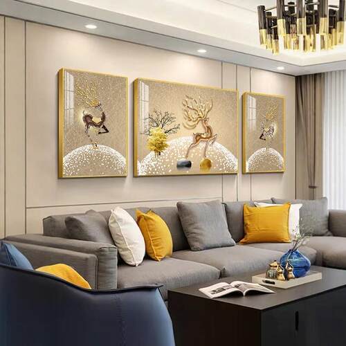 现代轻奢客厅装饰画高级感沙发背景墙挂画大气三联画招财麋鹿壁画