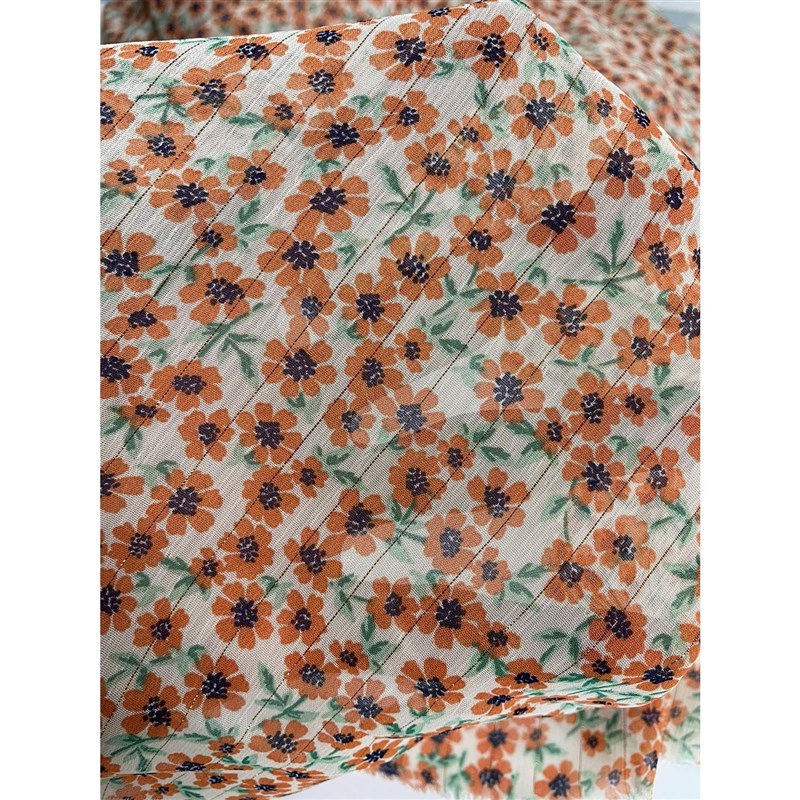 E152夏季白底金线粉色印花雪纺布头 柔软垂坠透气连衣裙上衣面料