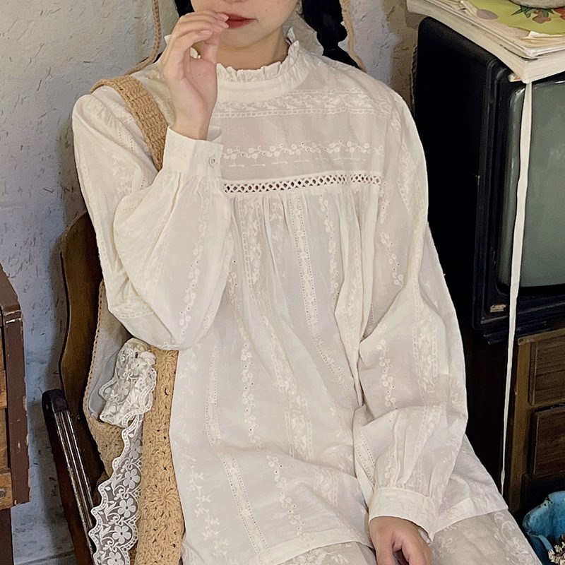 温柔美腻蕾丝刺绣长袖衬衫复古镂空减龄娃娃衫叠穿洋气甜美上衣