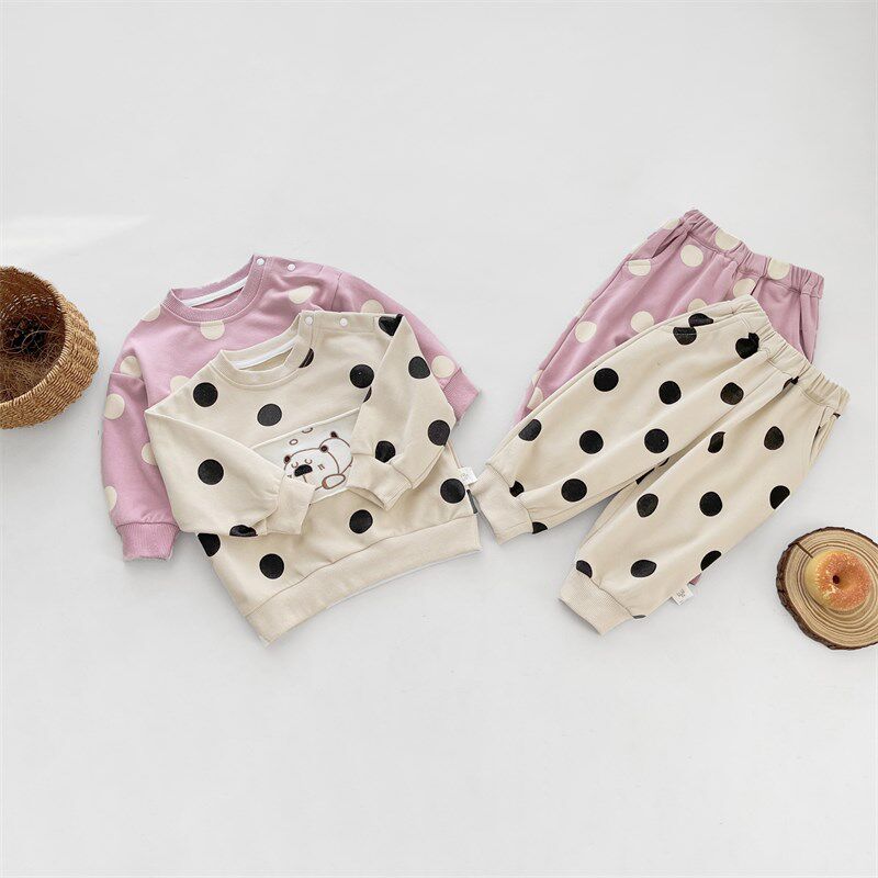 婴儿衣服春秋装套装女宝宝洋气圆点卫衣裤子分体两件套小男童外穿