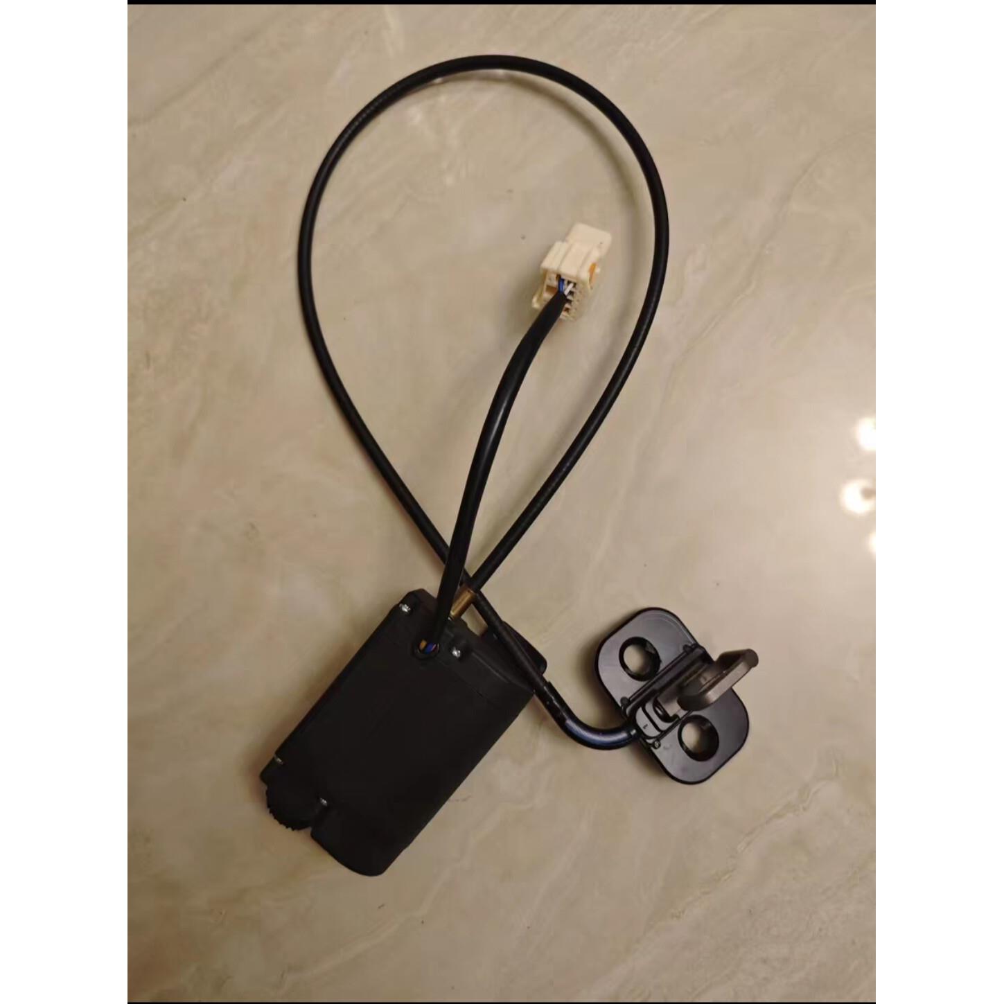 适用于畅翼电动尾门电吸锁配件下电吸电机执行器底座锁扣锁扣拉线