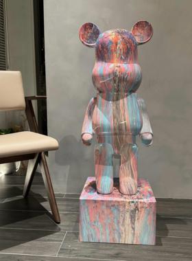 德式潮流客厅家居电视柜大号落地装饰品摆件卡通暴力流体熊存钱罐