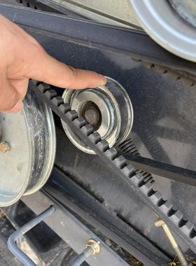 潍柴雷沃水稻收割机配件二号杂余皮带张紧轮总成 RG60/70/80车型