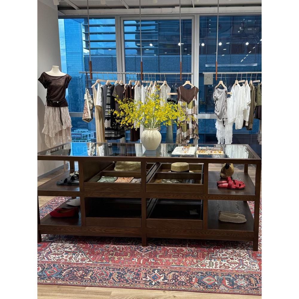 服装店中岛柜流水台网红女装店饰品展示柜鞋柜实木边柜陈列储厂家