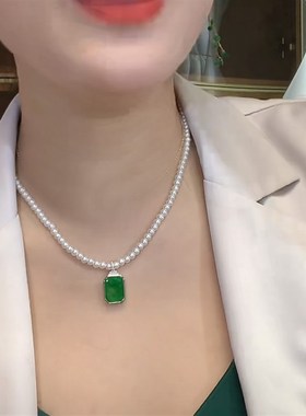 祖母绿方糖珍珠项链2024新款爆款高级感轻奢小众颈链锁骨链配饰女