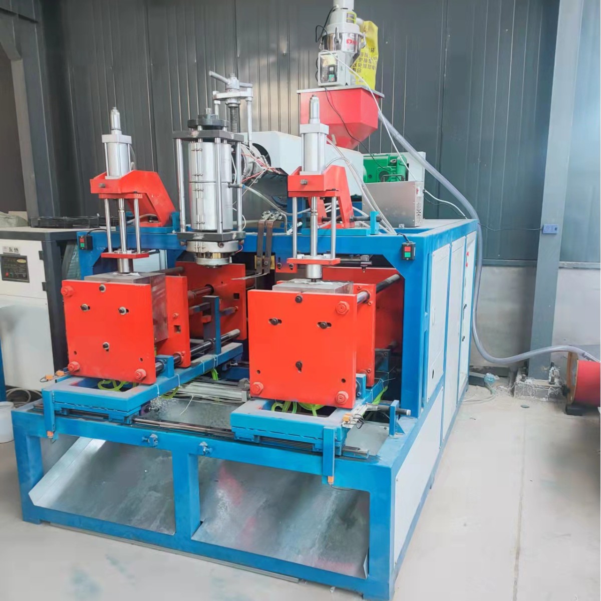 马桶刷手柄吹塑机厂家 小型全自动吹瓶机合模机设备