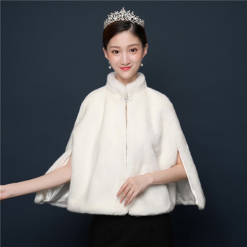 冬季结婚新娘婚纱披肩伴娘皮草斗篷旗袍外搭晚装敬酒服兔毛坎肩女图片