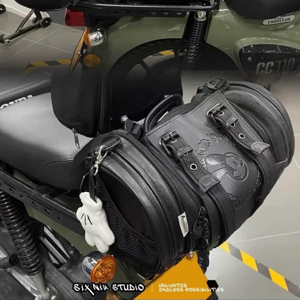 机车覆古边包后尾包防水挂包防雨侧包奥斯华皮质压印可爱侧边包