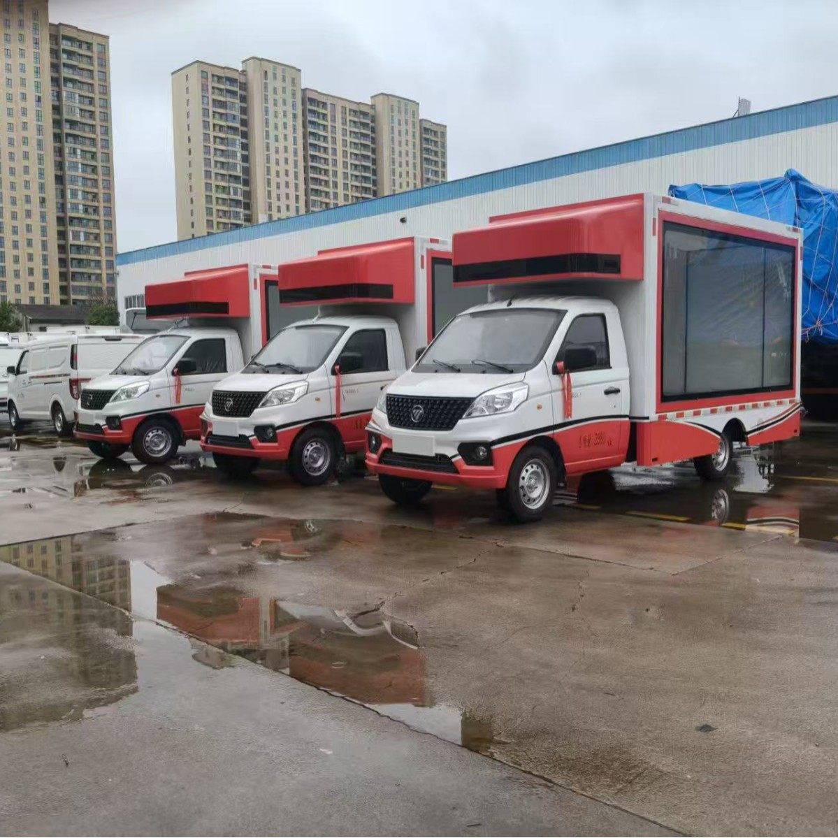 彩屏流动LED广告宣传车 舞台流动宣传车 产品广告展示车,电动车/配件/交通工具,更多电动车零/配件,淘宝优惠券,粉丝福利购,淘宝优惠卷