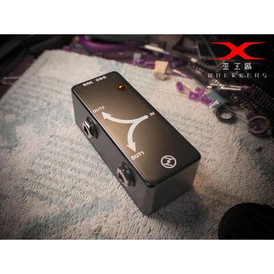 歪工厂 一进两出 Buffer 分线器 电吉他 电贝司 效果器