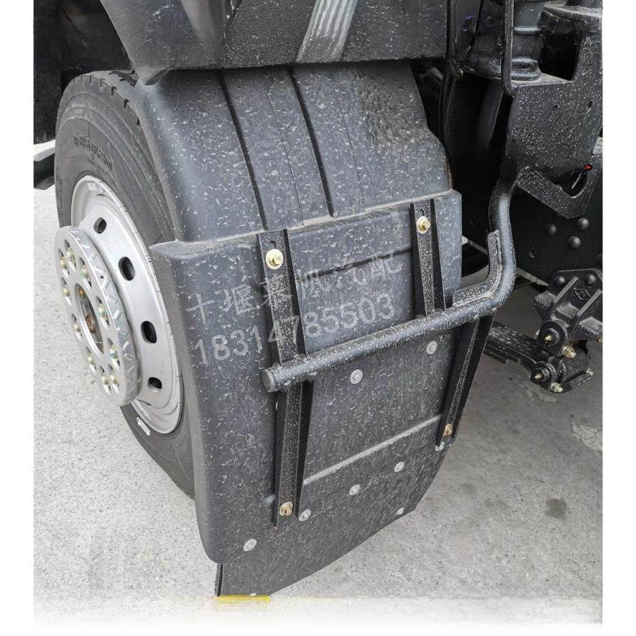 原湖北大运G6皇家虎卡车前轮挡泥板泥瓦挡泥板配件