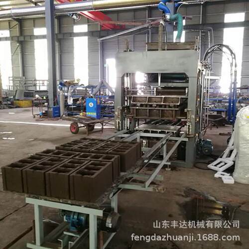 产量1000块一小时QT6-15 全自动空心砖机 hollow block半自动
