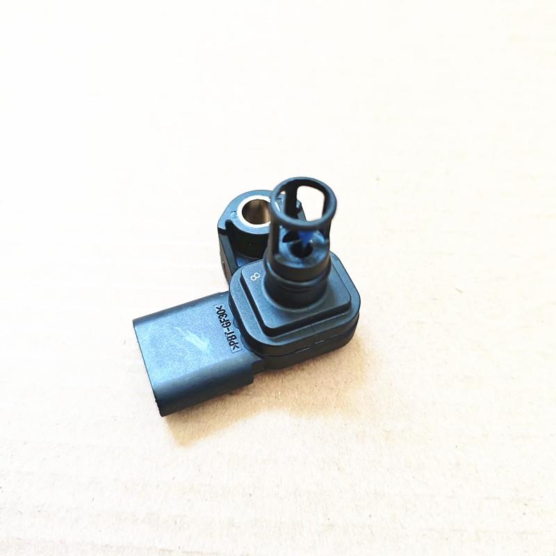 适用荣威RX5 I6 E950 360名爵GS HS MG6进气压力感测器温度感测器