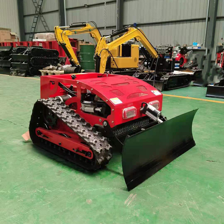 德申多地形履带式割草机 汽油大功率果园碎草机 遥控自走式